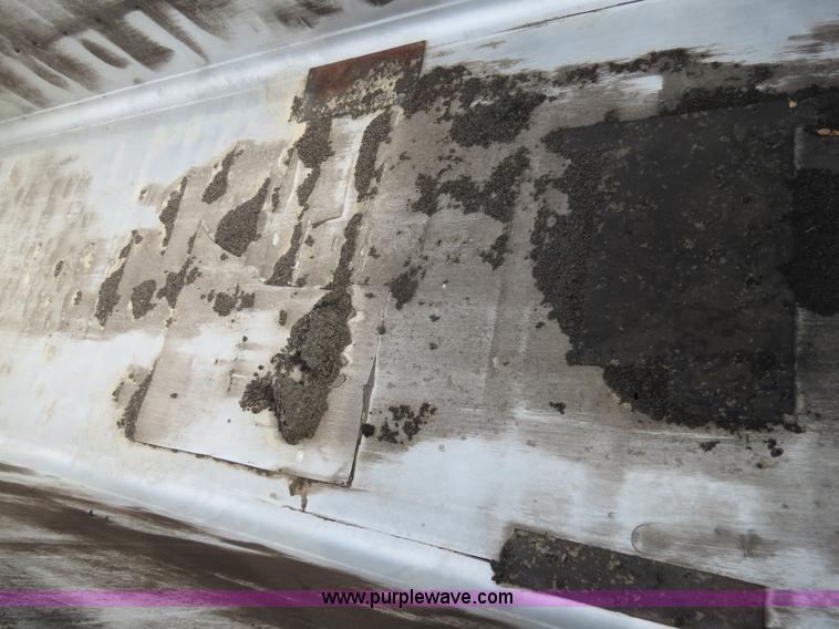 image for item B4865 1988 Ravens aluminum end dump bed