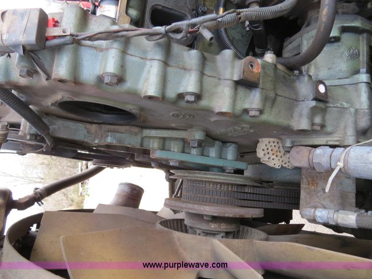 image for item B4866 1992 Kenworth T600 semi truck