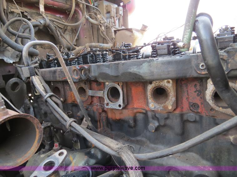 image for item B4866 1992 Kenworth T600 semi truck