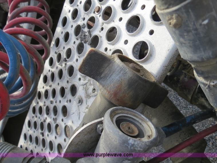 image for item B4866 1992 Kenworth T600 semi truck