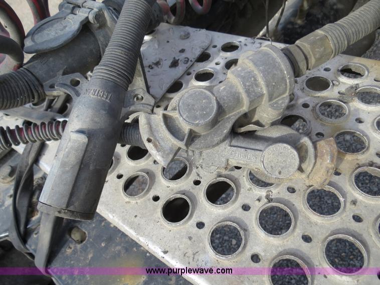 image for item B4866 1992 Kenworth T600 semi truck