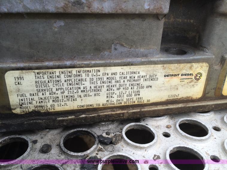 image for item B4866 1992 Kenworth T600 semi truck