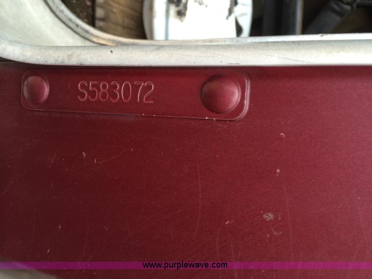 image for item B4866 1992 Kenworth T600 semi truck