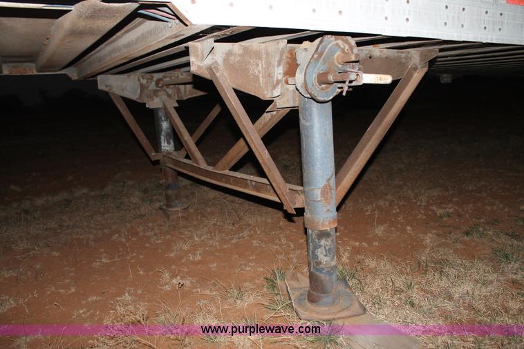 image for item C3761 1995 Wabash dry van trailer