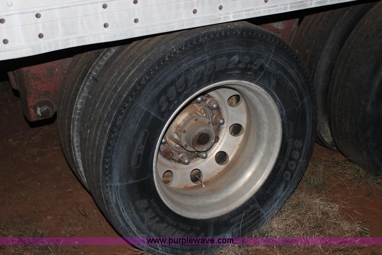 image for item C3761 1995 Wabash dry van trailer