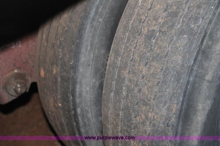 image for item C3761 1995 Wabash dry van trailer