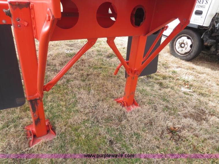 image for item F8179 2004 Heil 6000G water tanker trailer