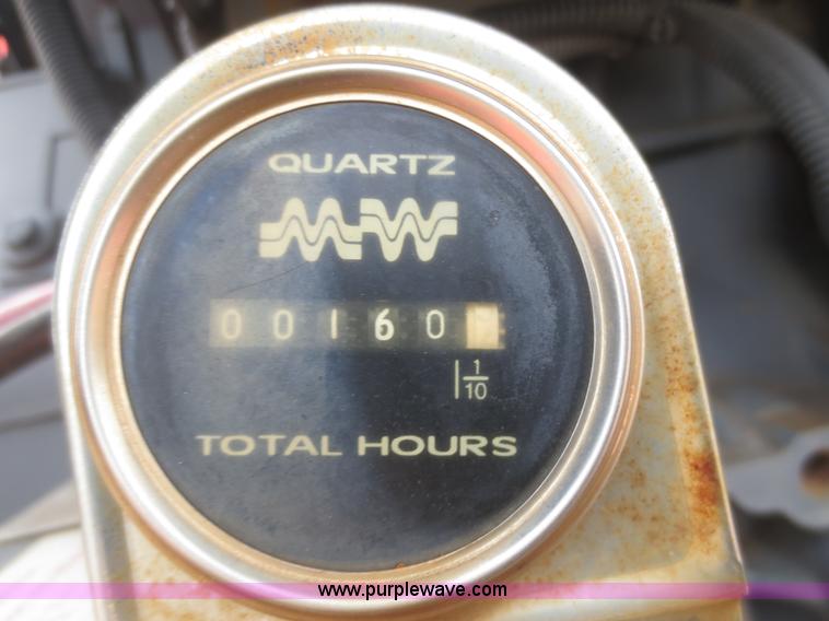 image for item F8179 2004 Heil 6000G water tanker trailer