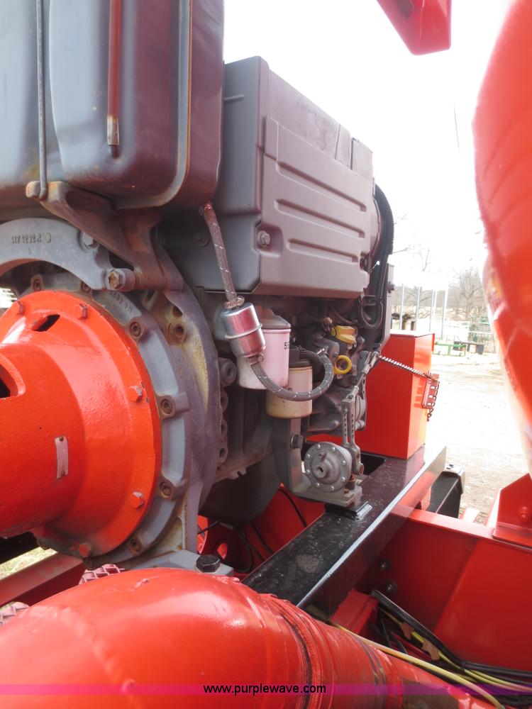 image for item F8179 2004 Heil 6000G water tanker trailer