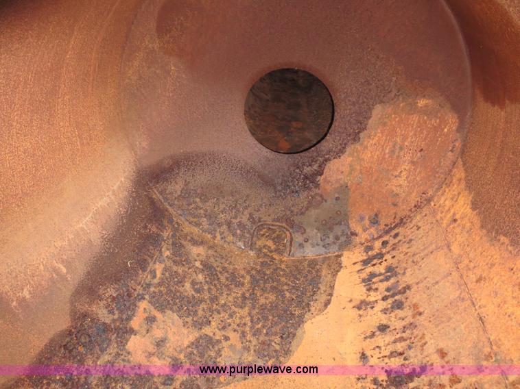 image for item F8179 2004 Heil 6000G water tanker trailer