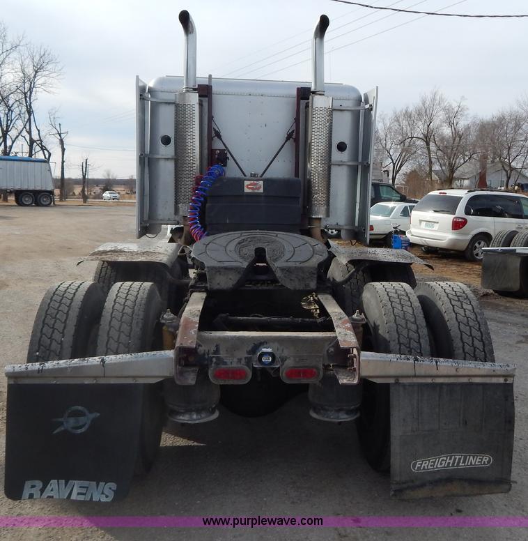 image for item G9355 1991 Freightliner FC70 Cargo semi truck