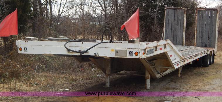 image for item G9360 1992 Trail King TK70RG-482 53' drop deck trailer
