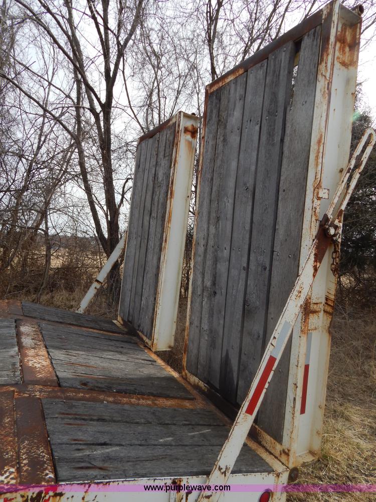 image for item G9360 1992 Trail King TK70RG-482 53' drop deck trailer