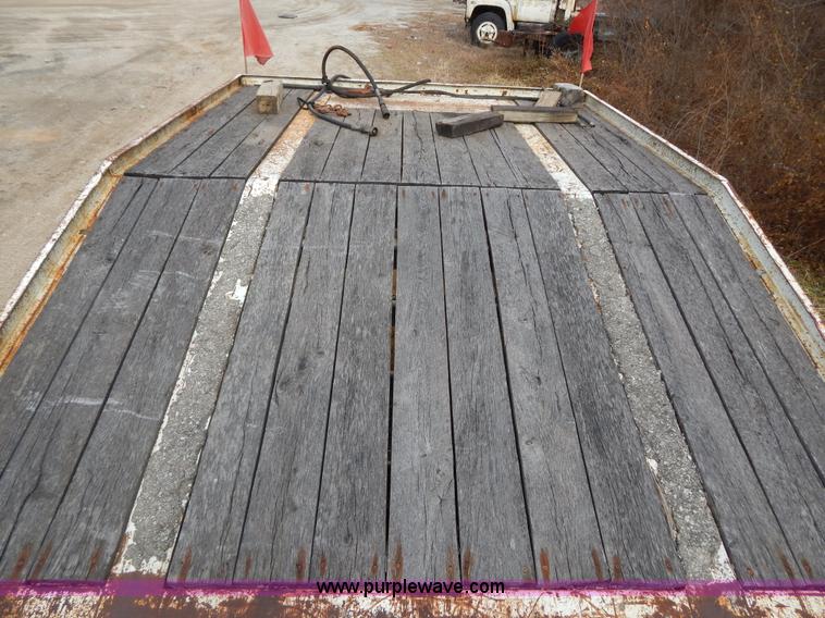 image for item G9360 1992 Trail King TK70RG-482 53' drop deck trailer