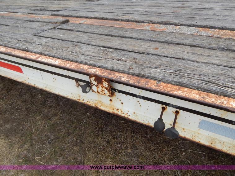 image for item G9360 1992 Trail King TK70RG-482 53' drop deck trailer