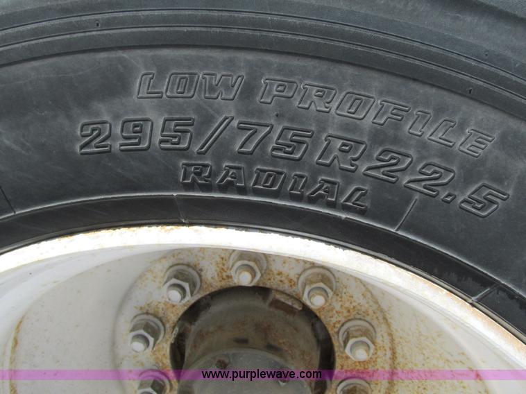 image for item G9363 2001 Great Dane 74117P-SA 48' trailer