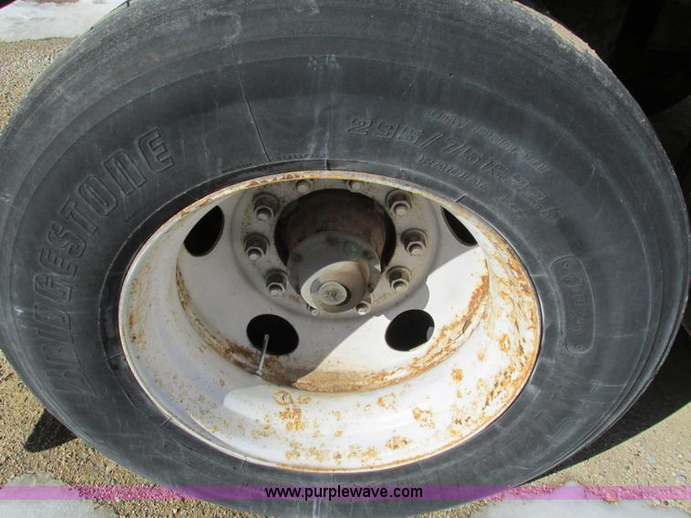 image for item G9363 2001 Great Dane 74117P-SA 48' trailer