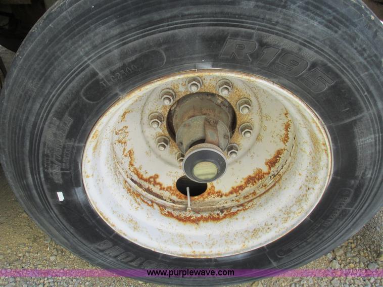 image for item G9363 2001 Great Dane 74117P-SA 48' trailer