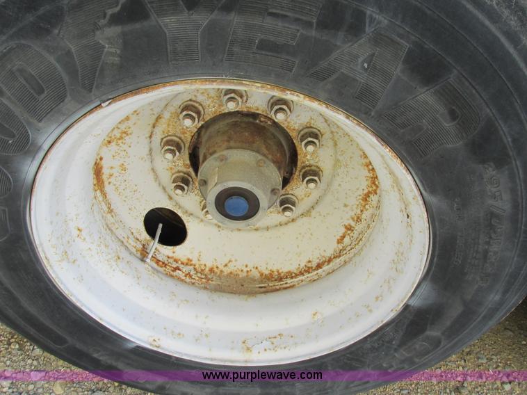 image for item G9363 2001 Great Dane 74117P-SA 48' trailer