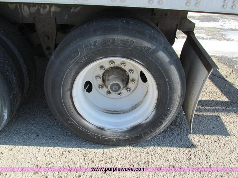 image for item G9364 1995 Stoughton 48' dry van trailer