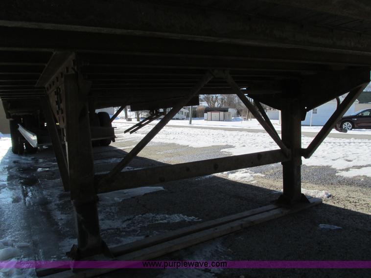 image for item G9364 1995 Stoughton 48' dry van trailer