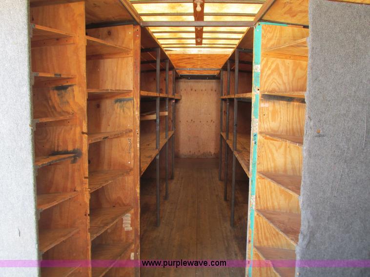 image for item G9364 1995 Stoughton 48' dry van trailer