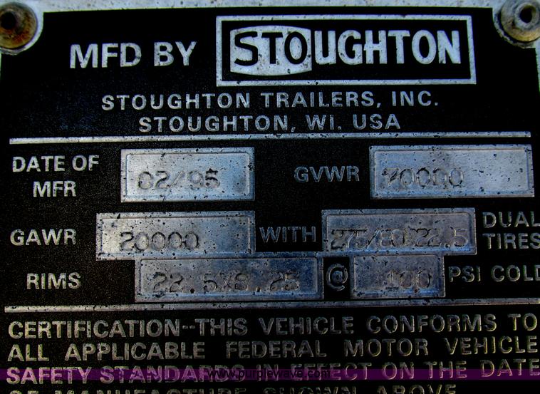 image for item G9364 1995 Stoughton 48' dry van trailer
