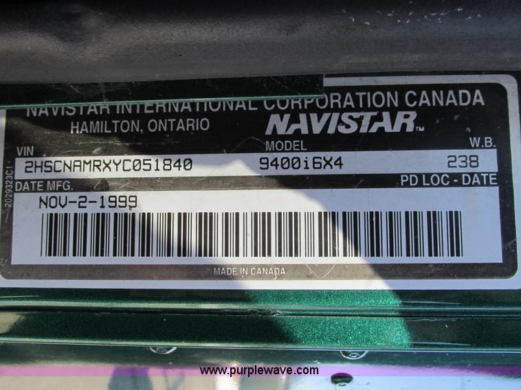 image for item G9365 2000 International 9400i semi truck