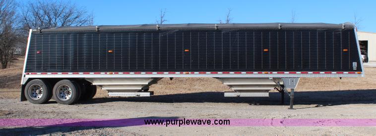 image for item H1391 2011 Wilson Commander DWH551CB grain trailer