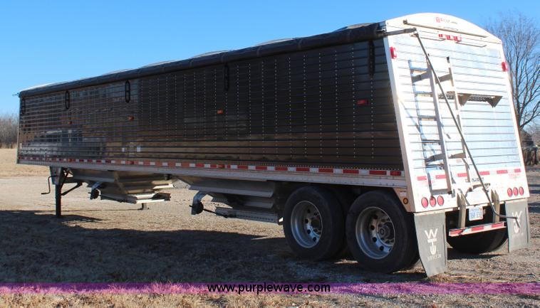 image for item H1391 2011 Wilson Commander DWH551CB grain trailer
