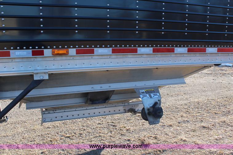 image for item H1391 2011 Wilson Commander DWH551CB grain trailer