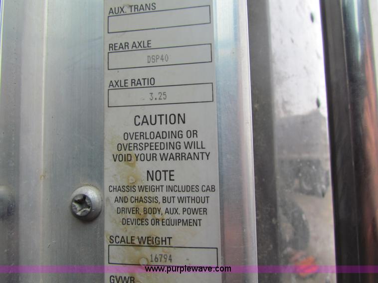 image for item I7500 2007 Kenworth T600B semi truck