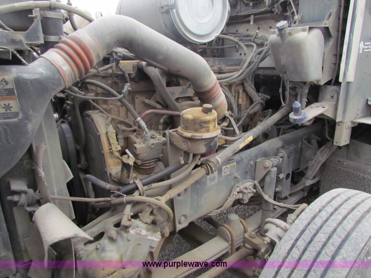 image for item I7500 2007 Kenworth T600B semi truck