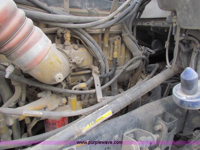 image for item I7500 2007 Kenworth T600B semi truck