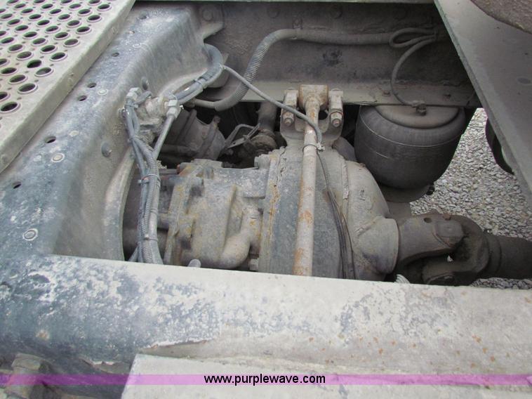 image for item I7500 2007 Kenworth T600B semi truck