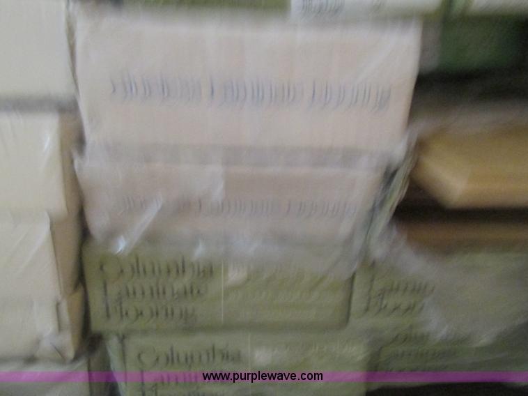 image for item AC9941 Columbia glueless laminate flooring