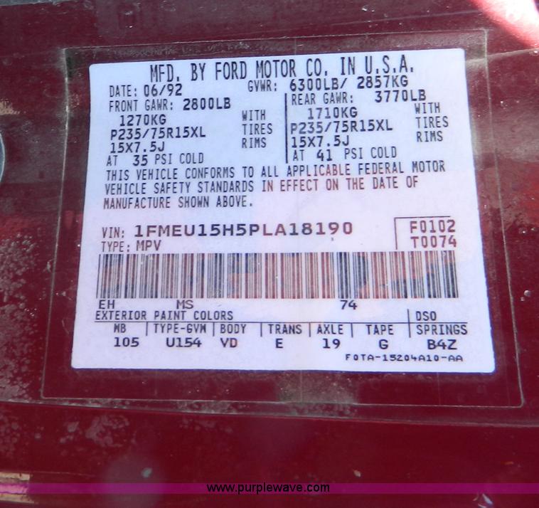 image for item AD9898 1993 Ford Bronco XLT SUV