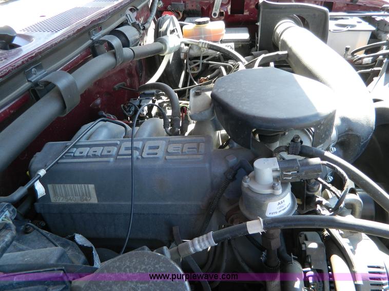 image for item AD9898 1993 Ford Bronco XLT SUV