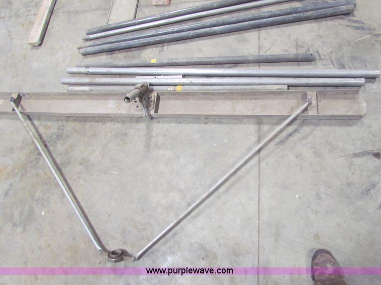 image for item AE9019 Assorted concrete tools