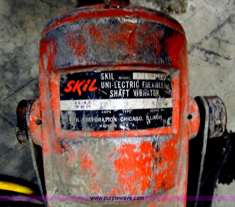 image for item AE9019 Assorted concrete tools