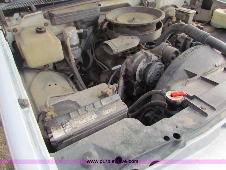 image for item AE9023 1991 Chevrolet 1500 pickup truck