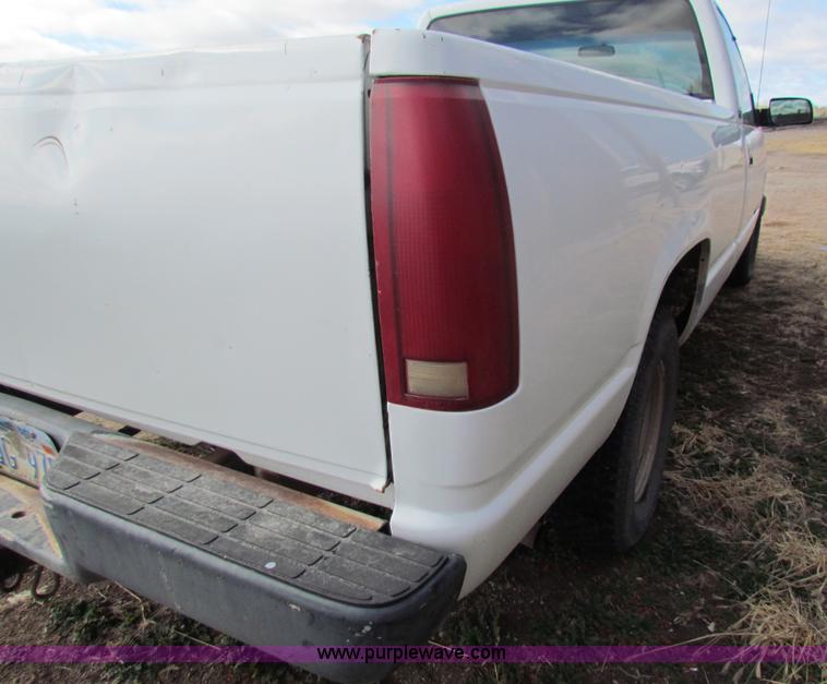 image for item AE9023 1991 Chevrolet 1500 pickup truck