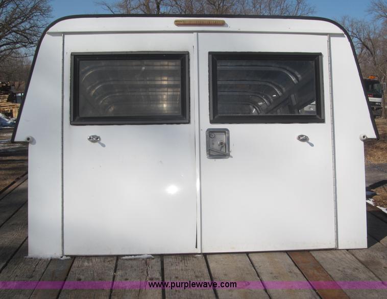 image for item AE9360 ARE 8' aluminum pickup topper