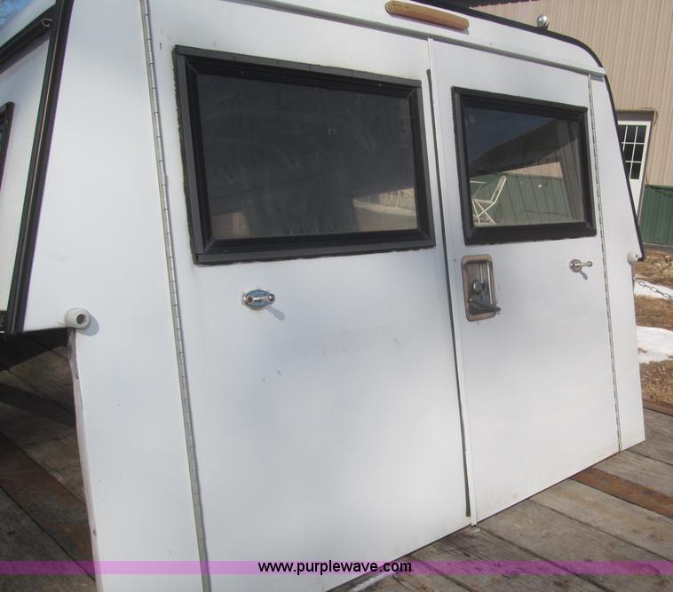 image for item AE9360 ARE 8' aluminum pickup topper