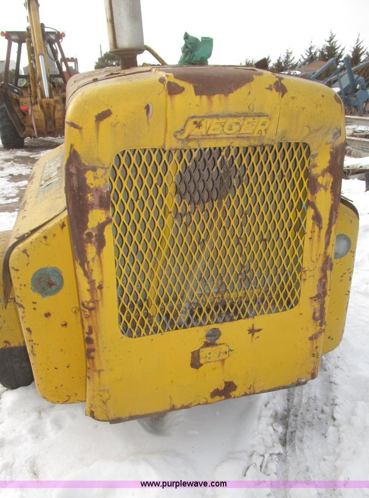 image for item AE9361 Jaeger B air compressor