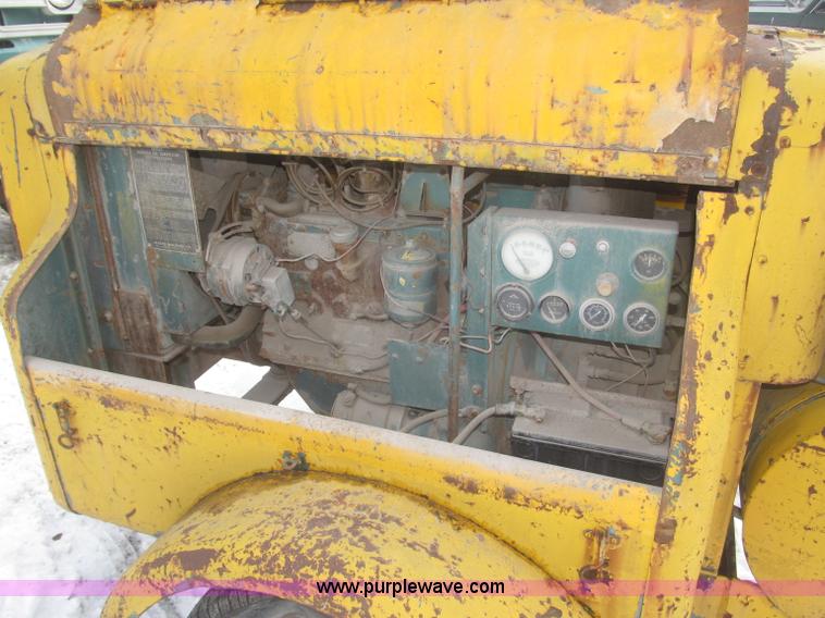 image for item AE9361 Jaeger B air compressor