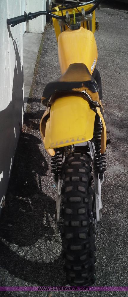 image for item AN9118 1978 Suzuki RM400 dirt bike