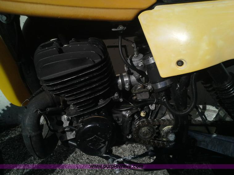 image for item AN9118 1978 Suzuki RM400 dirt bike