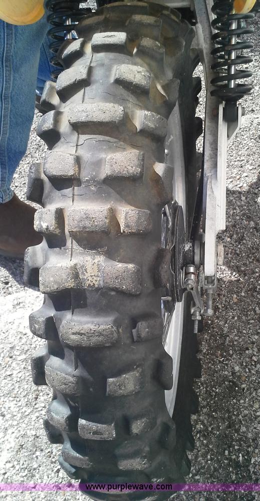 image for item AN9118 1978 Suzuki RM400 dirt bike