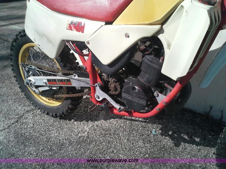 image for item AN9119 1986 Can-am Bombaidier MX250 dirt bike